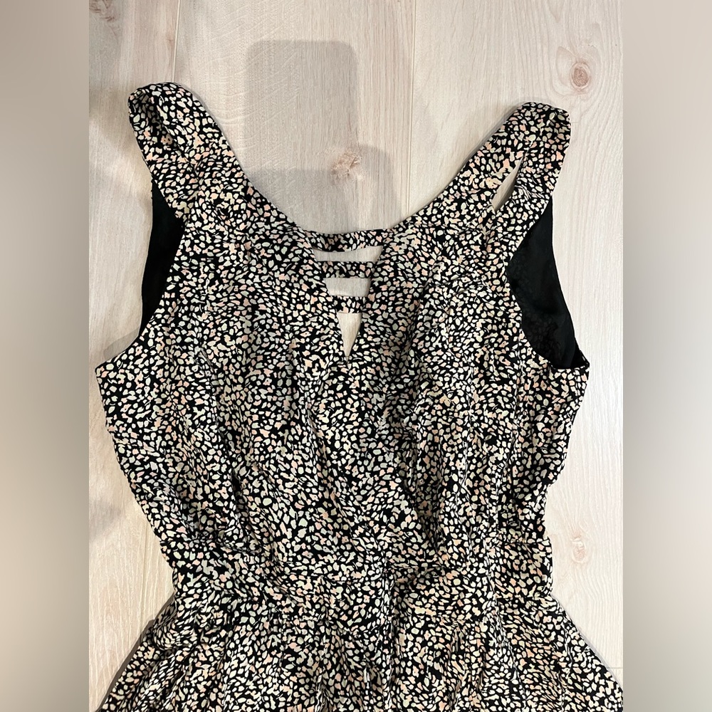 BCBG multicolor polka dot/speckled v neck dress New